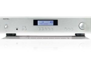 Rotel A11 Front Zilver